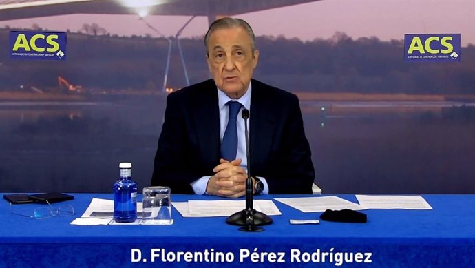 El presidente de ACS, Florentino Pérez, durante la presentación con analistas