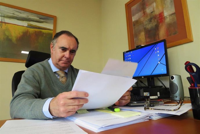 Archivo - El delegado de Empleo, Formación, Trabajo Autónomo, Transformación Económica, Industria, Conocimiento y Universidades en Huelva, Antonio Augustín.