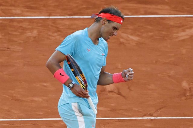 Archivo - Rafa Nadal celebrando un punto en Roland Garros 2020