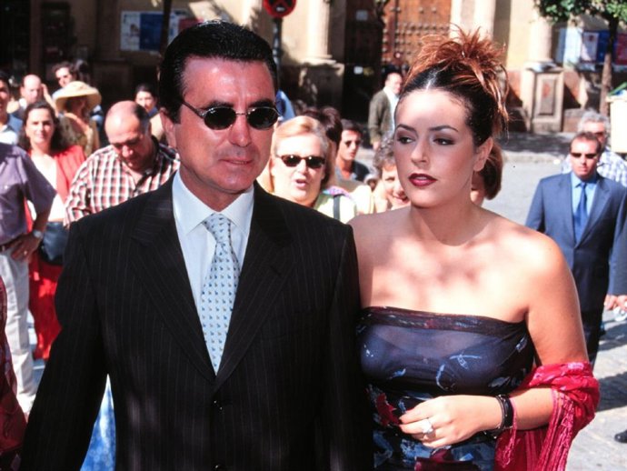 ORTEGA CANO Y ROCÍO CARRASCO