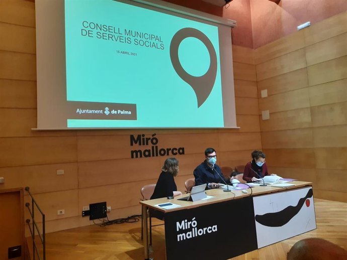 Palma incrementa en un 168,95% las ayudas a familias vulnerables por la pandemia.