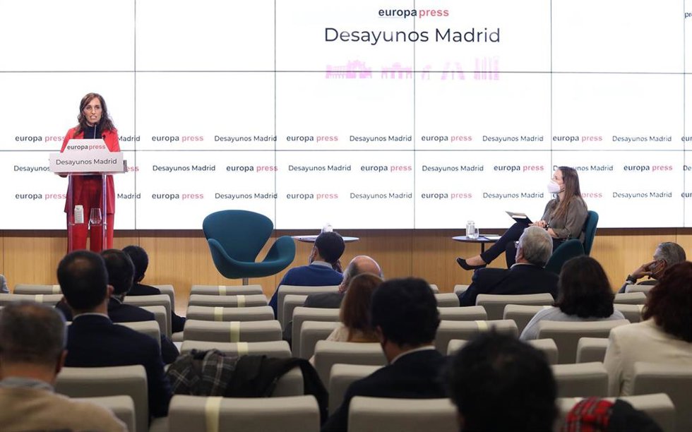 La candidata de Más Madrid a la Presidencia de la Comunidad, Mónica García, interviene en un desayuno informativo organizado por Europa Press