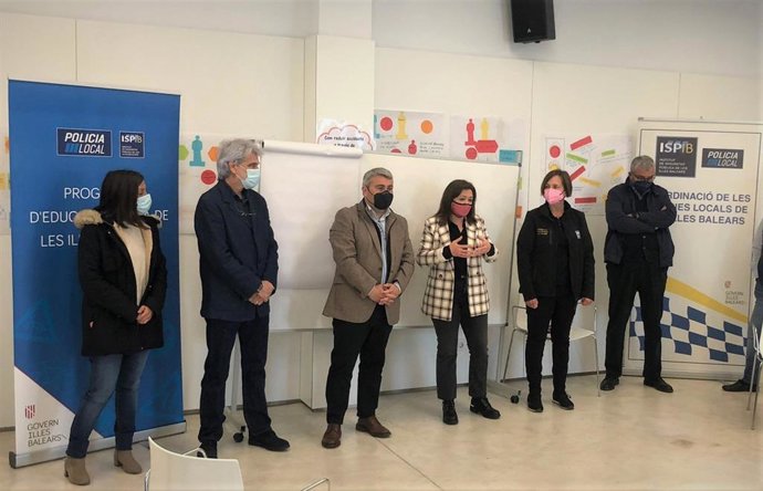 La consellera Mercedes Garrido visita un curso de educación vial