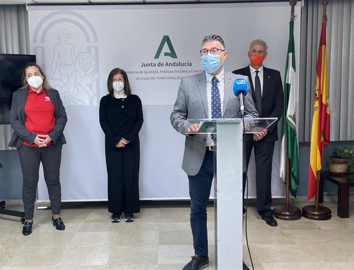 La Junta da a Cáritas una ayuda de urgencia de 244.000 euros para atender a familias vulnerables por Covid