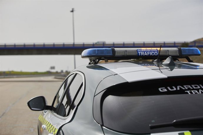 Un coche de la Guardia Civil de Tráfico