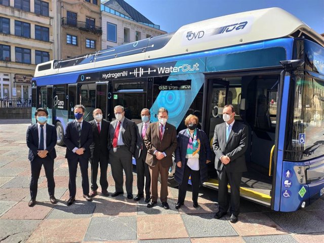 Presentación en  Oviedo del autobús urbano de Hidrógeno.