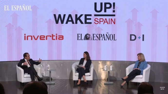 Presidente de Mapfre, Antonio Huertas (Izquierda) y presidenta Fundación CEOE, Fátima Báñez (Derecha) en 'Wake Up, Spain!'