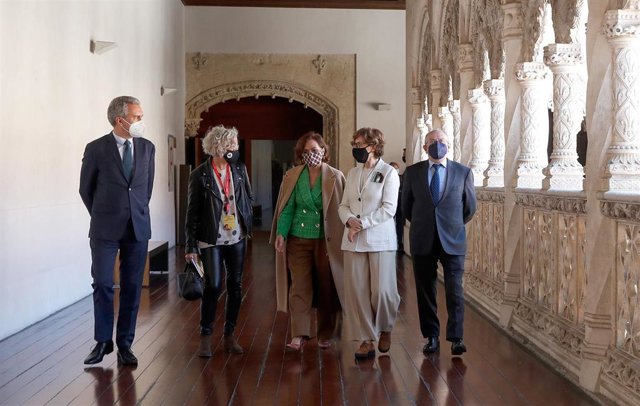 Calvo durante su visita al MNE.