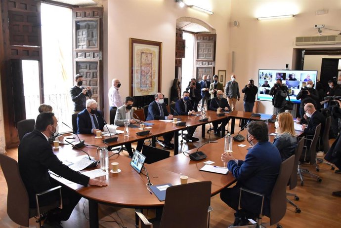 Reunión de municipios productores de calzado