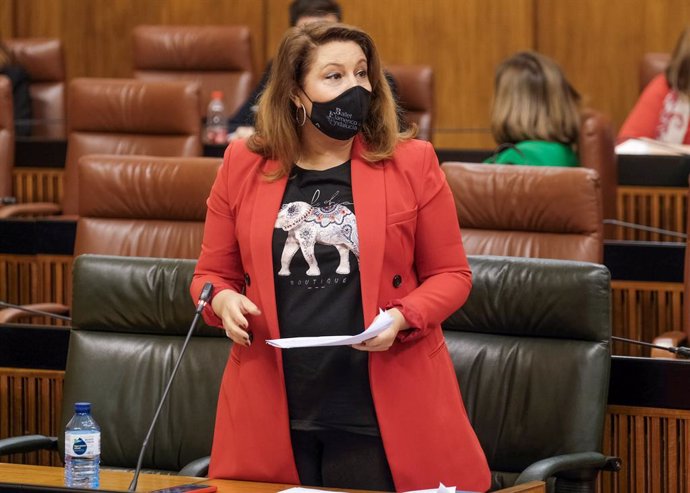La consejera de Agricultura, Carmen Crespo, en el Parlamento andaluz.