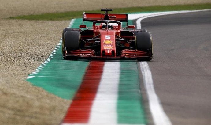 Archivo - 05 VETTEL Sebastian (ger), Scuderia Ferrari SF1000, action during the Formula 1 Emirates Gran Premio Dell'emilia Romagna 2020, Emilia Romagna Grand Prix, from October 31 to November 1, 2020 on the Autodromo Internazionale Enzo e Dino Ferrari, 