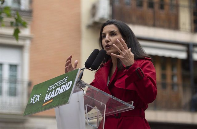 La candidata de Vox a la Presidencia de la Comunidad de Madrid, Rocío Monasterio, durante un mitin en la Plaza de España en Leganés.