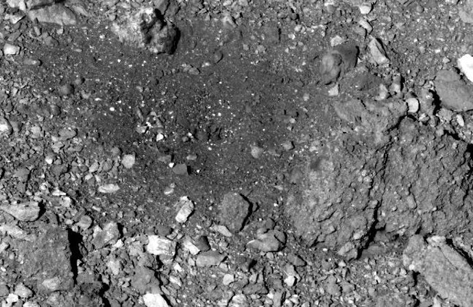 Superficie alterada en Bennu