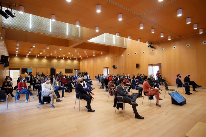 El II Encuentro de Dirección Pública ha reunido a cerca de 90 directores generales del Gobierno foral para abordar aspectos de la gestión pública.