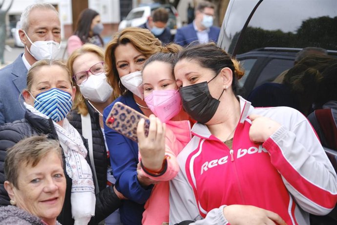 Susana Díaz en su visita al municipio de Dalías (Almería)