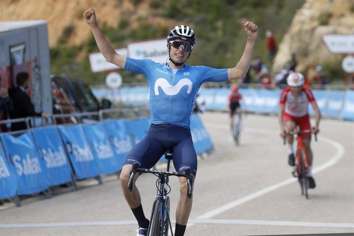 El ciclista español Enric Mas (Movistar Team) gana la tercera etapa de la Volta a la Comunitat Valenciana 2021, con final en el Alto de la Reina
