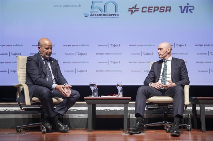 Luis Rubiales y Javier Imbroda, en los encuentros informativos de Europa Press Andalucía