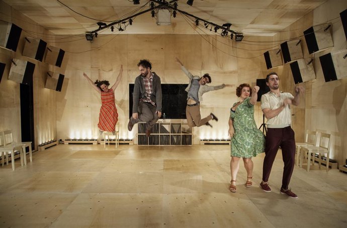 Archivo - Arxiu - Pablo Mesiez torna al Teatre Lliure de Barcelona amb la seva última creació 'Las canciones'.