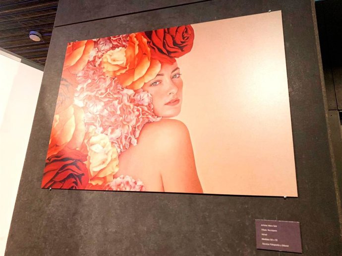 La sala expositiva de Málaga Premium Hotel inaugura Cuando creo, creo, de la artista Mara Saiz