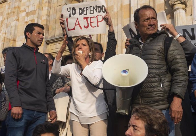 Archivo - Manifestaciónen Bogotá contra el presidente de Colombia, Iván Duque.