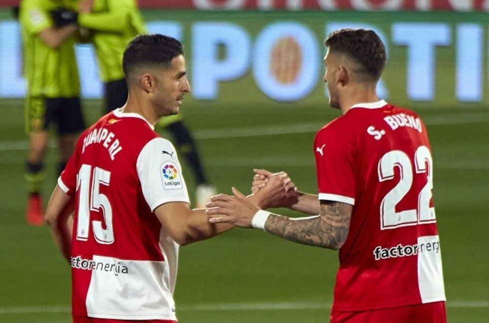 El Girona golea al Zaragoza en Montilivi