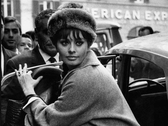 SOPHIA LOREN