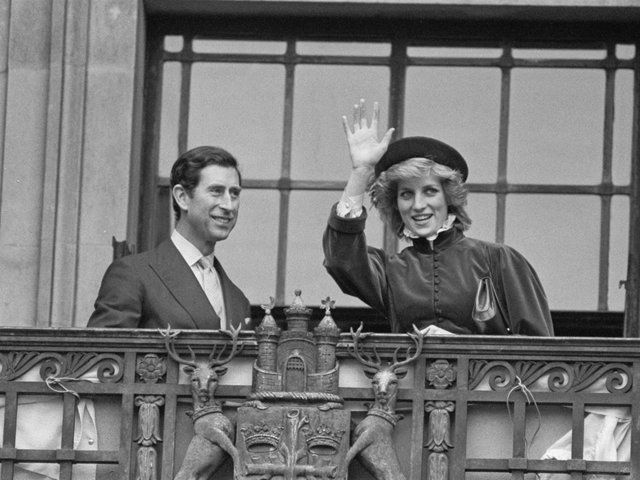 DIANA DE GALES Y EL PRÍNCIPE CARLOS