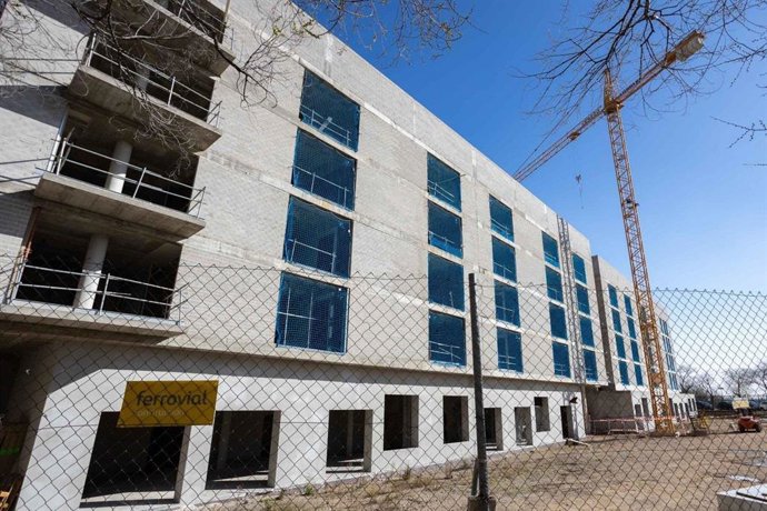 Zaragoza Vivienda modifica el proyecto de Fray Luis Urbano para mejorar la eficiencia energética del edificio.