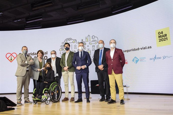 Archivo - Representantes de Fundación Mapfre, AESLEME y Fesvial