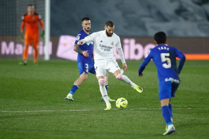Archivo - Karim Benzema of Real Madrid in action during the spanish league, La Liga Santander, football match played between Real Madrid and Getafe CF at Ciudad Deportiva Real Madrid on february 09, 2021, in Valdebebas, Madrid, Spain.