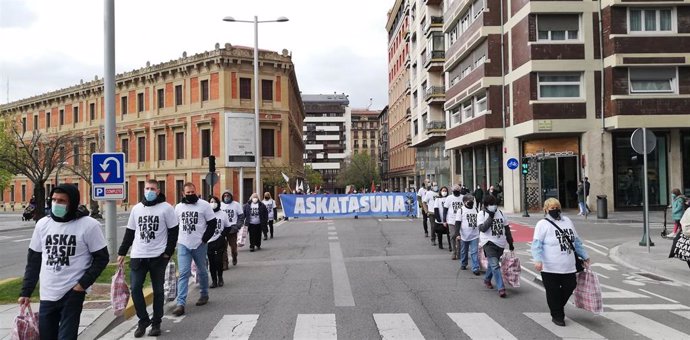 Manifestación convocada por Sortu para reclamar la libertad de los presos de ETA