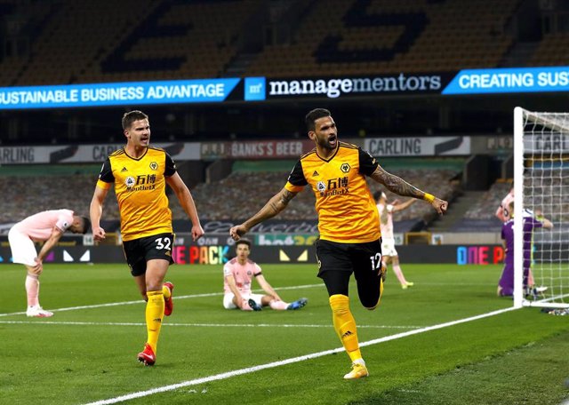 17 April 2021, United Kingdom, Wolverhampton: Wolverhampton Wanderers' Willian Jose celebrates scoring his side's first goal during the English Premier League soccer match between Wolverhampton Wanderers and Sheffield United at Molineux. Photo: Jason Cair