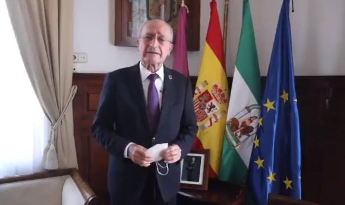 El alcalde de Málaga, Francisco de la Torre, lanza un mensaje a través de un vídeo