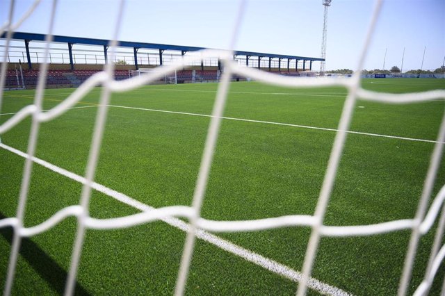 Archivo - Almería.- Coronavirus.- Almería capital permitirá público en sus instalaciones deportivas municipales con aforo limitado
