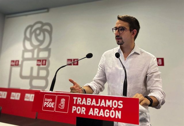Álvaro Lombardo, reelegido secretario general de Juventudes Socialistas de la ciudad.