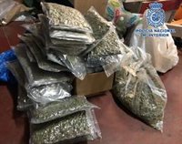 Tres detenidos tras desarticular en Fuengirola una organización dedicada al tráfico internacional de estupefacientes