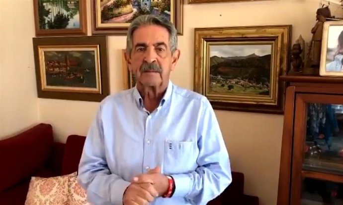 Escena del vídeo de Twitter de Revilla