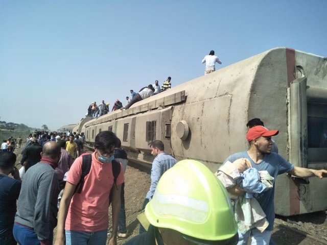 Descarrilamiento de un tren cerca de El Cairo