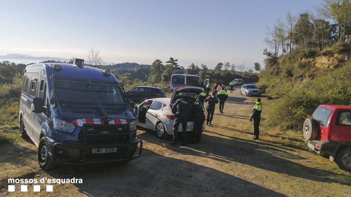 Els Mossos d'Esquadra denuncien 105 persones que celebraven una festa al Bergued (Barcelona)