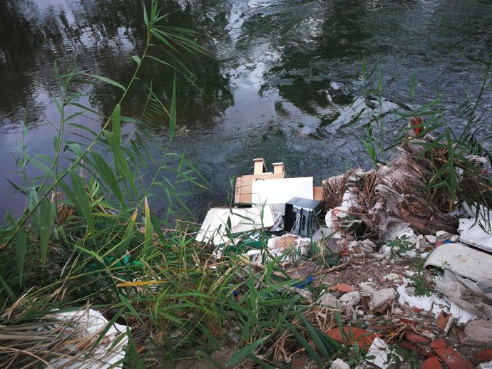 Residuos en la Plataforma Salvemos El Manzanares