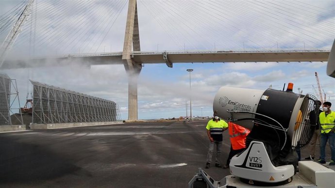 Cañones de nebulización de agua para minimizar el impacto de la carga y descarga de graneles en La Cabezuela
