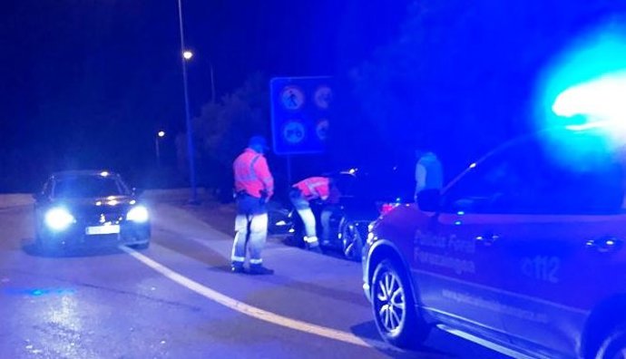 Denunciado tras adelantar a un vehículo policial a 180 km/h en la A68 en Tudela.