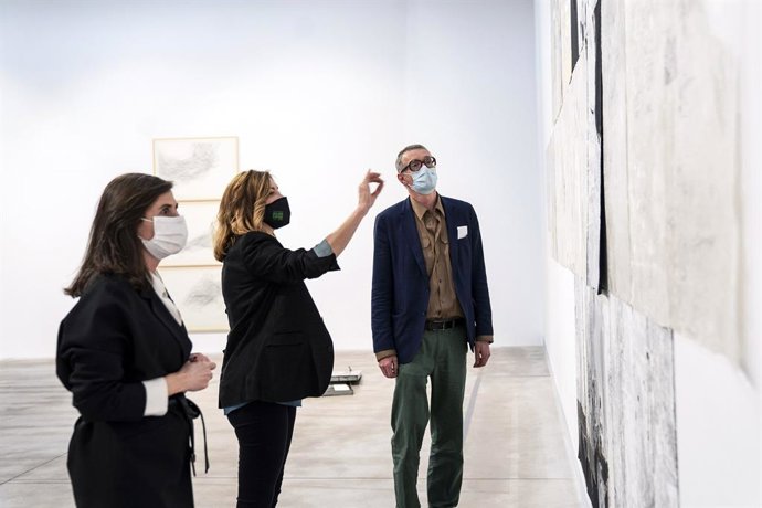 Sandra Guimares, Susana Lloret y Thomas Hirschhorn