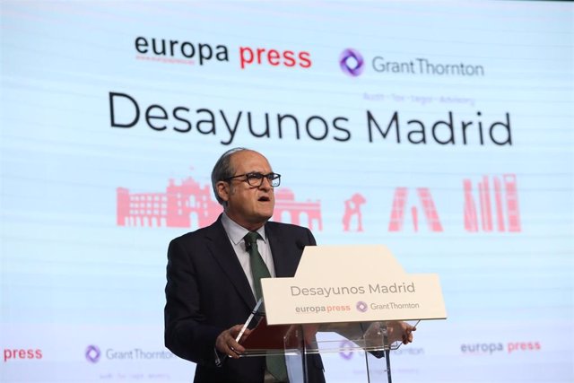 El candidato del PSOE a la Presidencia de la Comunidad de Madrid, Ángel Gabilondo, interviene en un Desayuno Madrid de Europa Press, a 19 de abril de 2021.