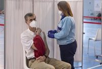 Andalucía roza las 594.000 personas con la vacuna completa contra el Covid y administra más de 2,2 millones de dosis