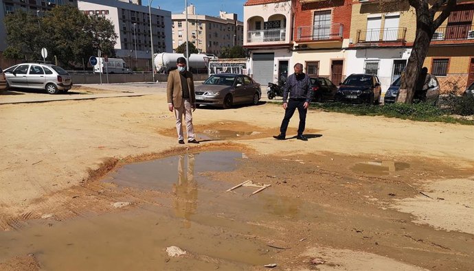 El portavoz de Cs en el Ayuntamiento, Álvaro Pimentel, durante su visita a Padre Pío