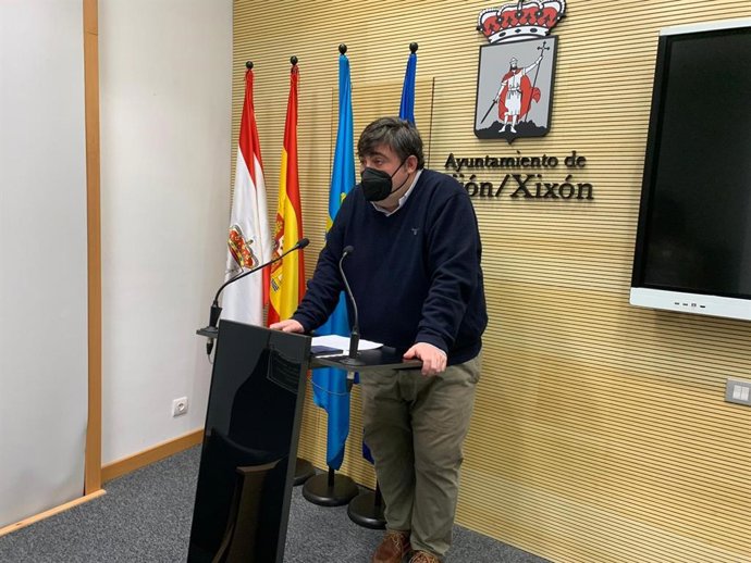 Archivo - Pelayo Barcia, concejal de Foro Gijón