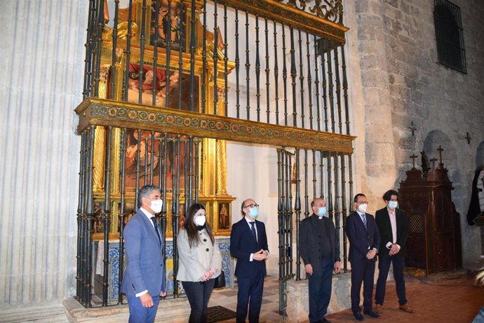 El consejero, durante su visita a la Iglesia del Salvador de Simancas.