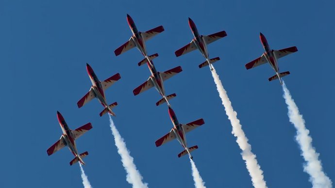 Archivo - La Patrulla Aguila en una de sus demostraciones