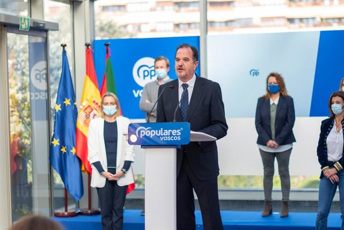 Archivo - Carlos Iturgaiz